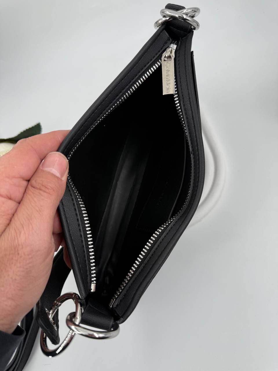 Calvin Klein Sculpted