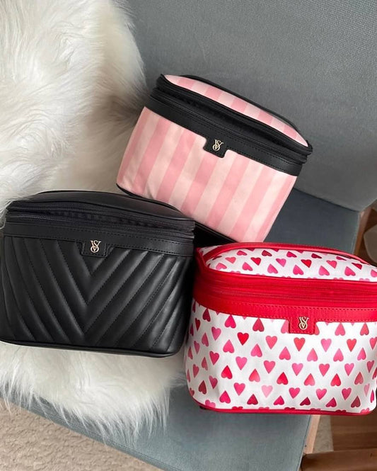 Victoria’s Secret Büyük Makyaj Çantası