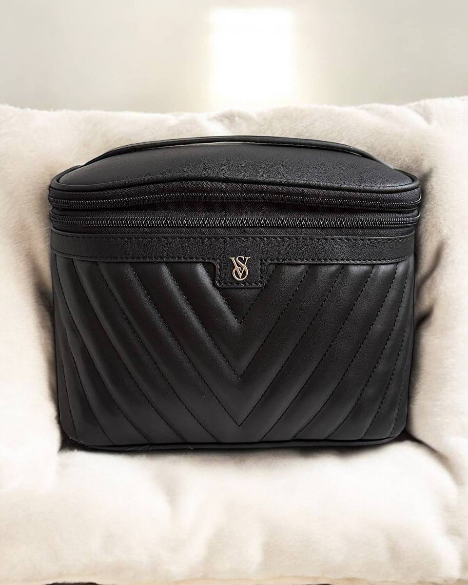 Victoria’s Secret Büyük Makyaj Çantası