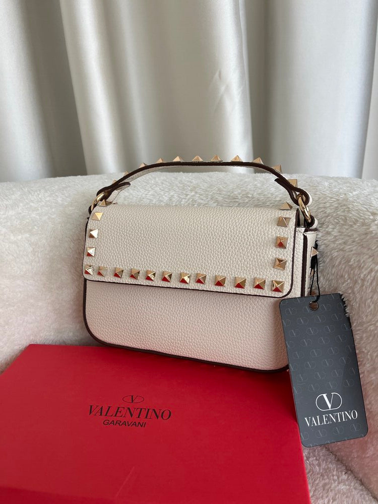 Valentino Garavani Rockstud Deri Omuz Çantası