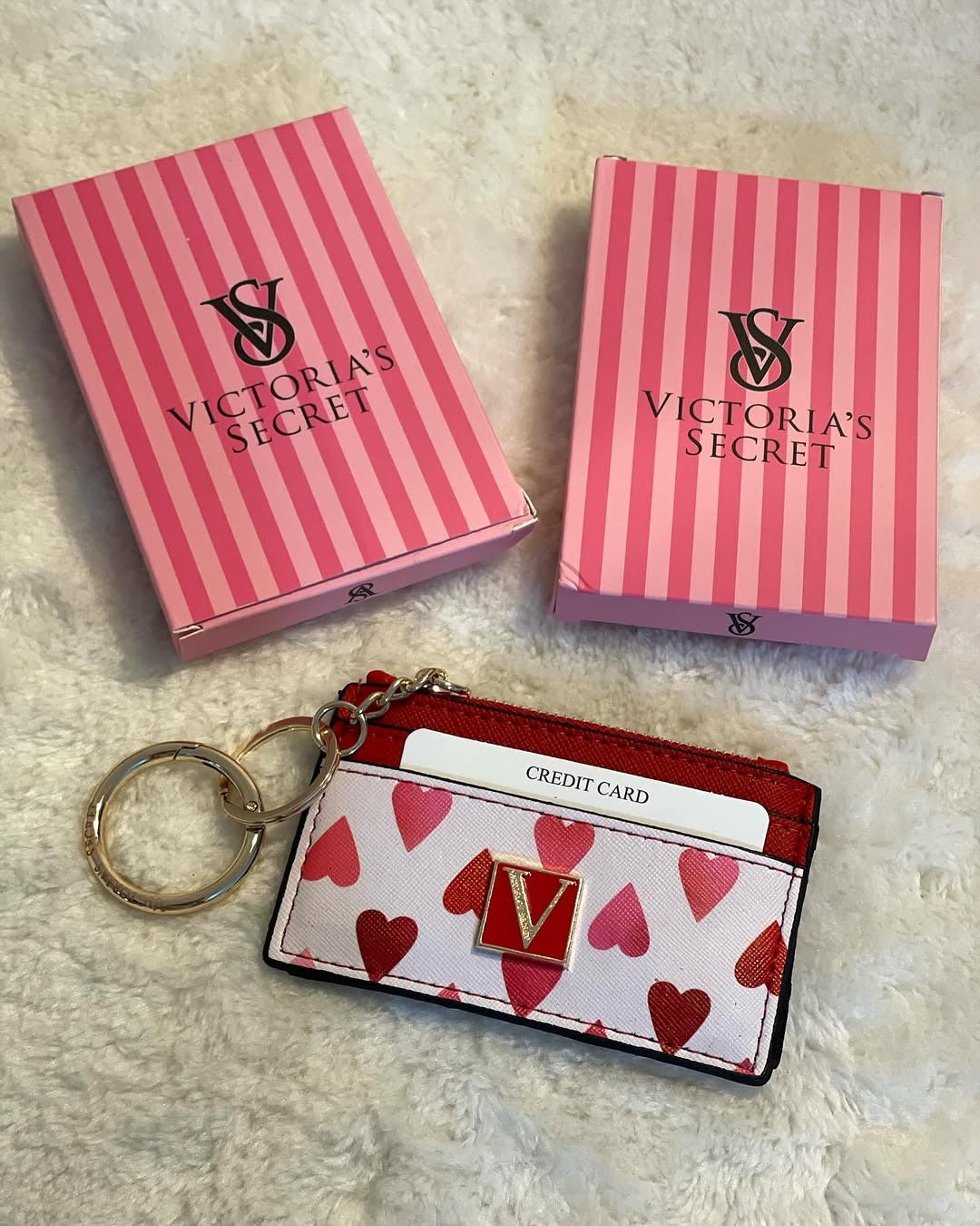 Victoria’s Kartlık Cüzdan