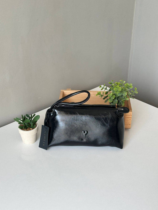 Ami Paris Voulez-Vous Pouch / Clutch